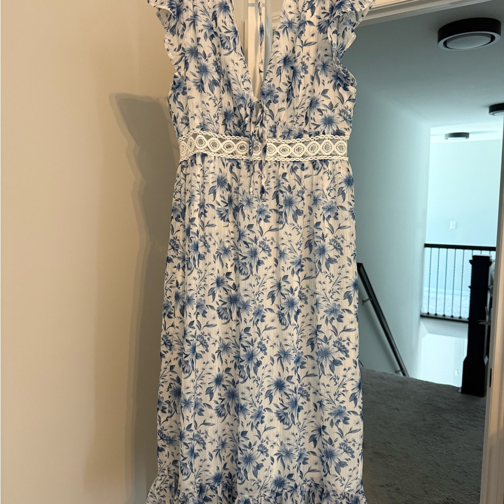 Lulu's White and Blue Floral Maxi Dress with Lace Waist